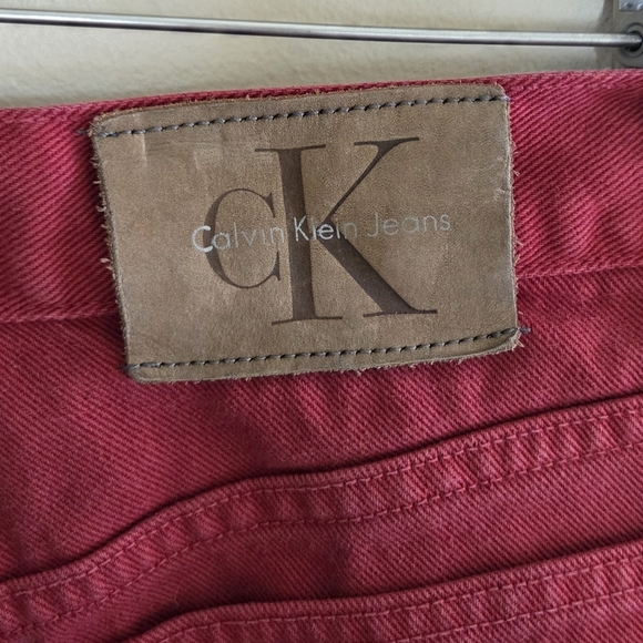 Vintage Calvin Klein | Red High Rise 6.5" Inseam Denim Shorts Vtg Size 8 - Picture 5 of 7